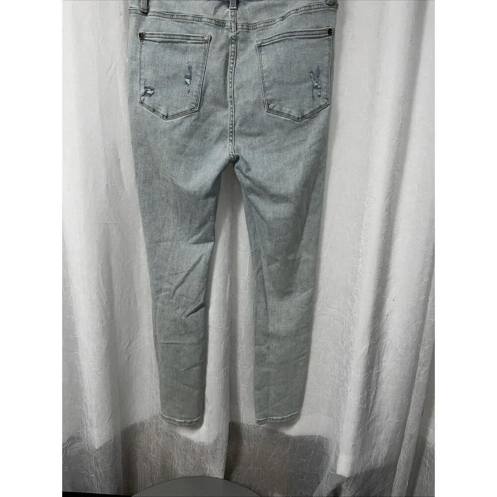 Judy Blue Mid Rise Light Wash Distressed Skinny Fit Destroyed Jeans Size 15 / 32 - Picture 7 of 9